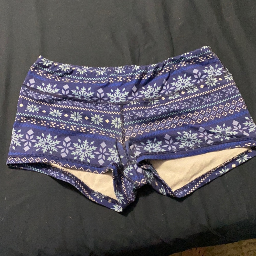 Fleo Shorts